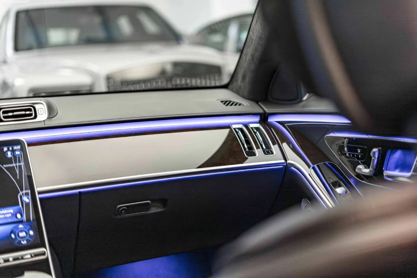 Mercedes-Benz S 500 FACELIFT* 4 MATIC* AMG* 3 TV* EXCLUSIVE* LONG* , снимка 12 - Автомобили и джипове - 54759848