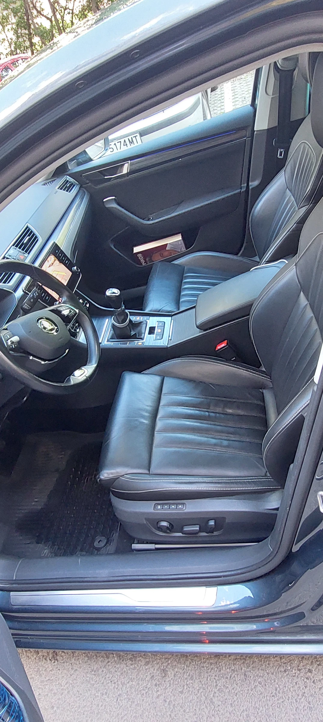 Skoda Superb Edition, снимка 4 - Автомобили и джипове - 54767484