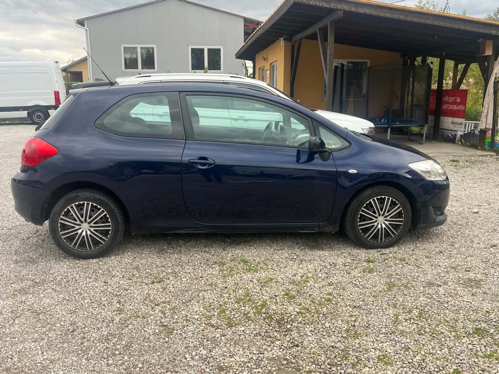 Toyota Auris 1.4 D4D Автоматик!!!, снимка 5 - Автомобили и джипове - 55063547