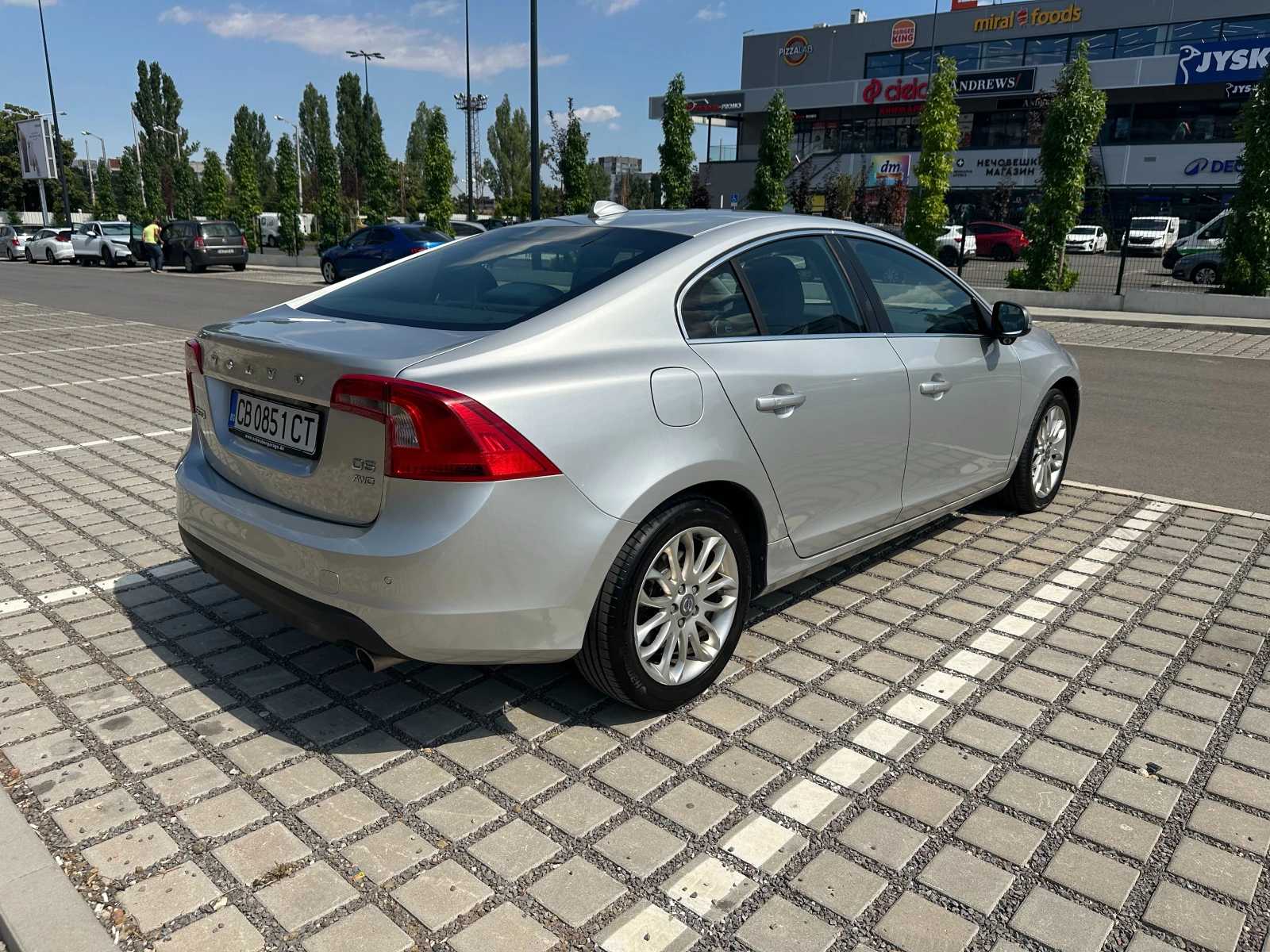 Volvo S60 D5 AWD, снимка 3 - Автомобили и джипове - 56057509