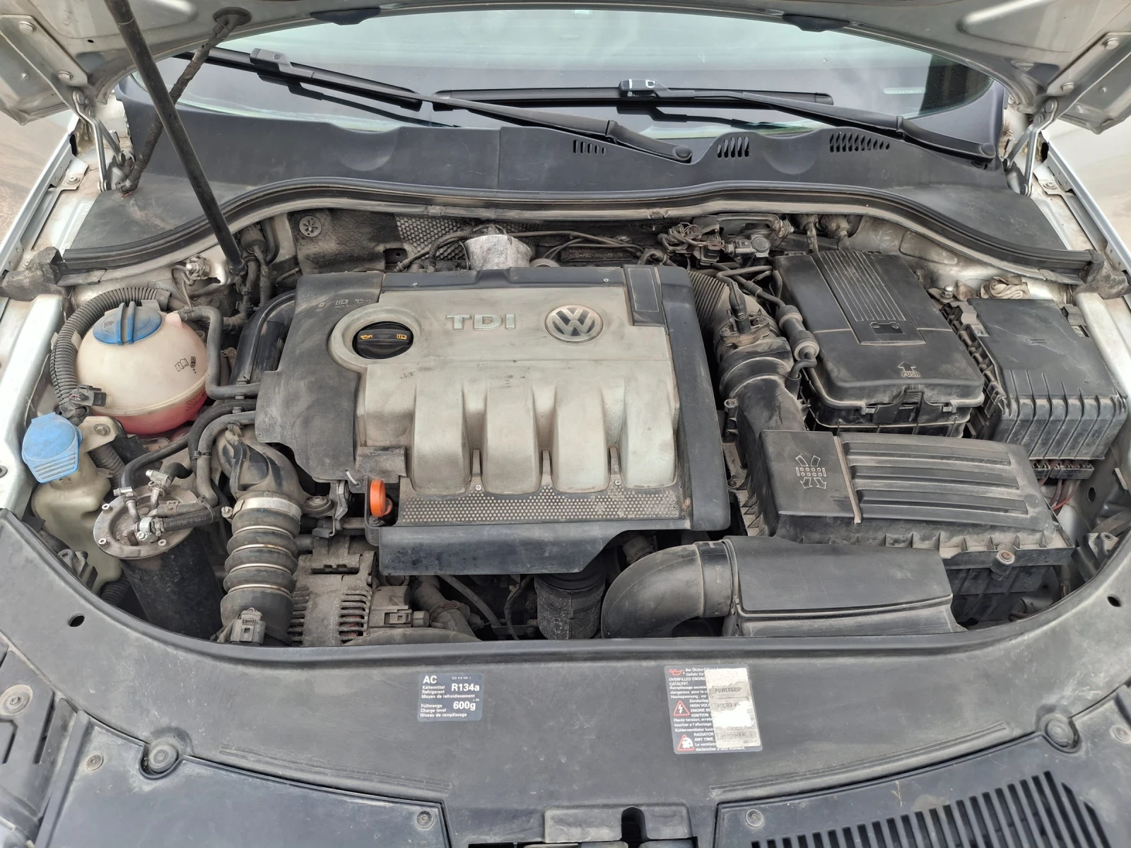 VW Passat 2.0TDI 140к.с BMP, снимка 16 - Автомобили и джипове - 56460761