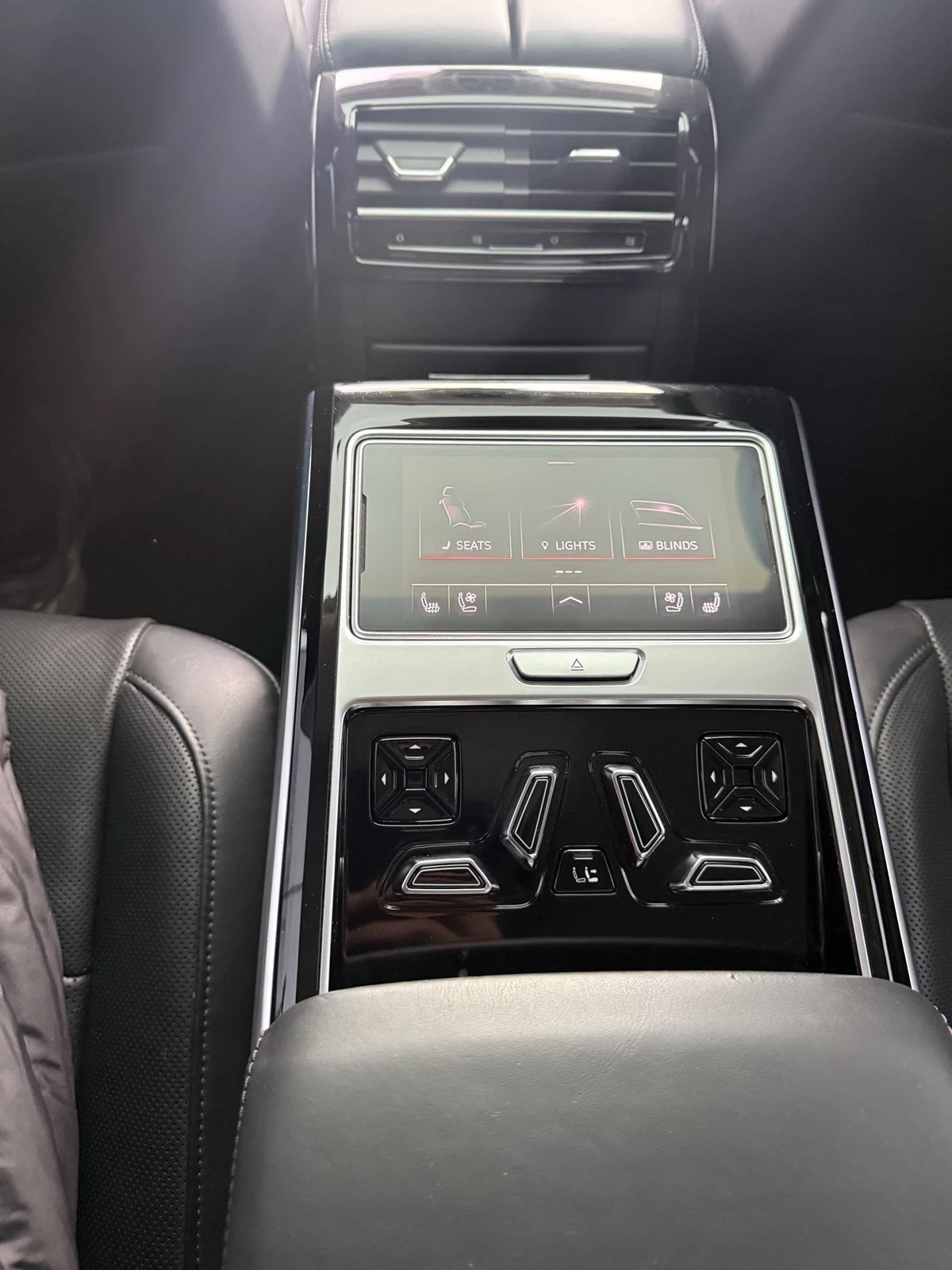 Audi A8 3.0 TDI Мек хибрид, снимка 11 - Автомобили и джипове - 56585934
