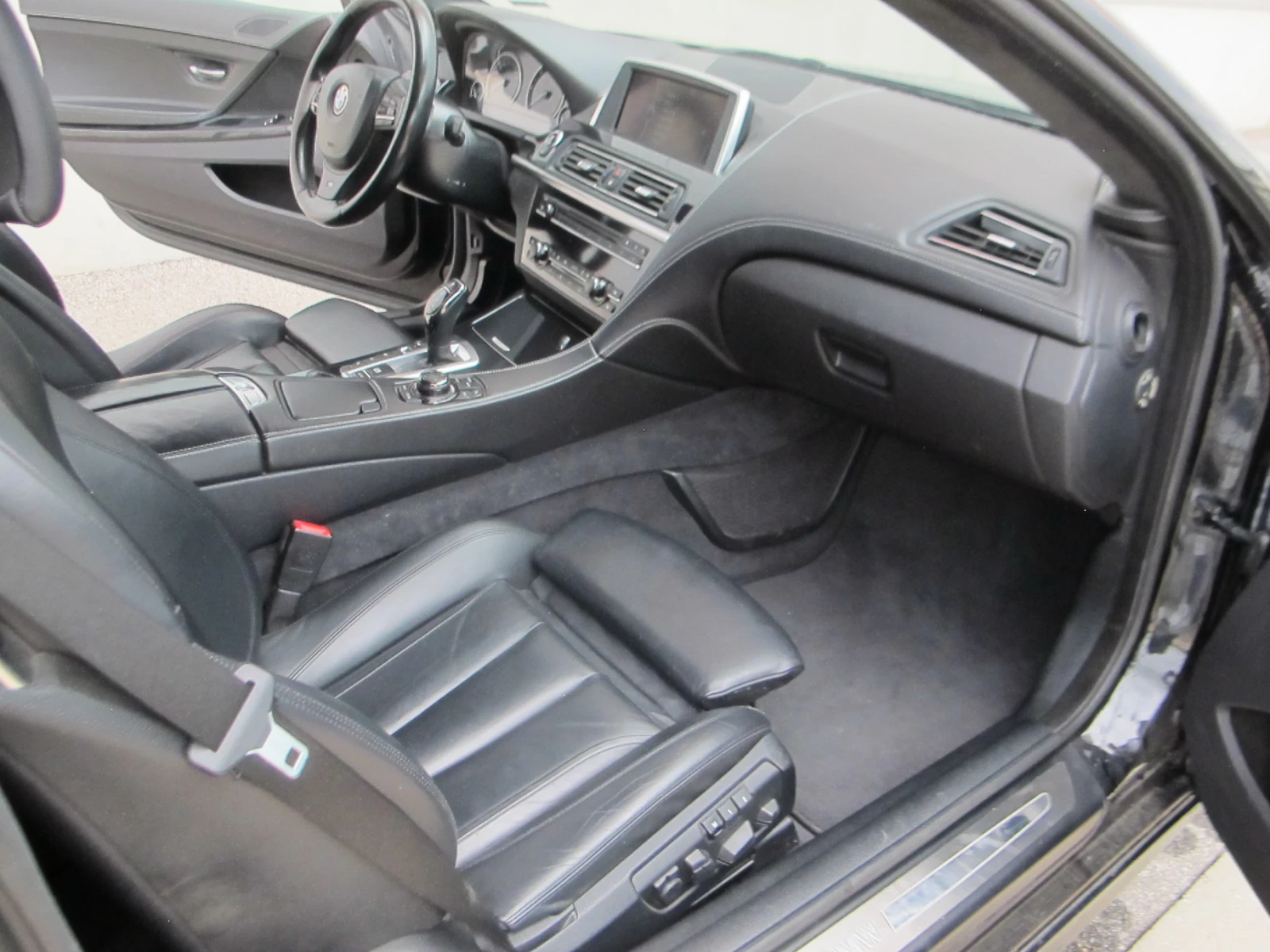 BMW 640 xDrive, снимка 15 - Автомобили и джипове - 56598112