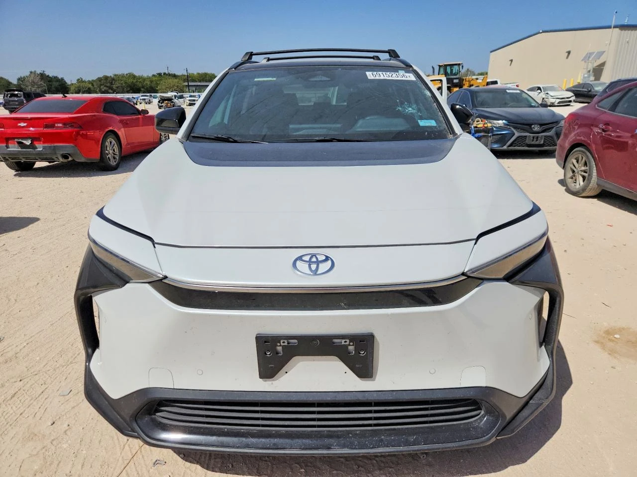 Toyota bZ4X, снимка 5 - Автомобили и джипове - 56613724