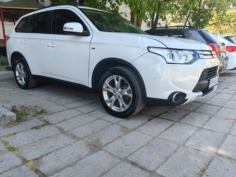 Mitsubishi Outlander 3.0 V6 GT 4X4, снимка 1 - Автомобили и джипове - 46057937