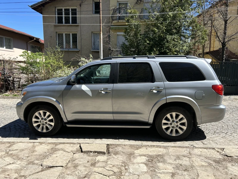 Toyota Sequoia Platinum 5.7, снимка 2 - Автомобили и джипове - 48475729