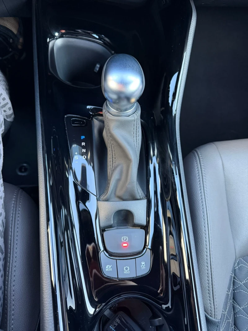 Toyota C-HR, снимка 5 - Автомобили и джипове - 53239975