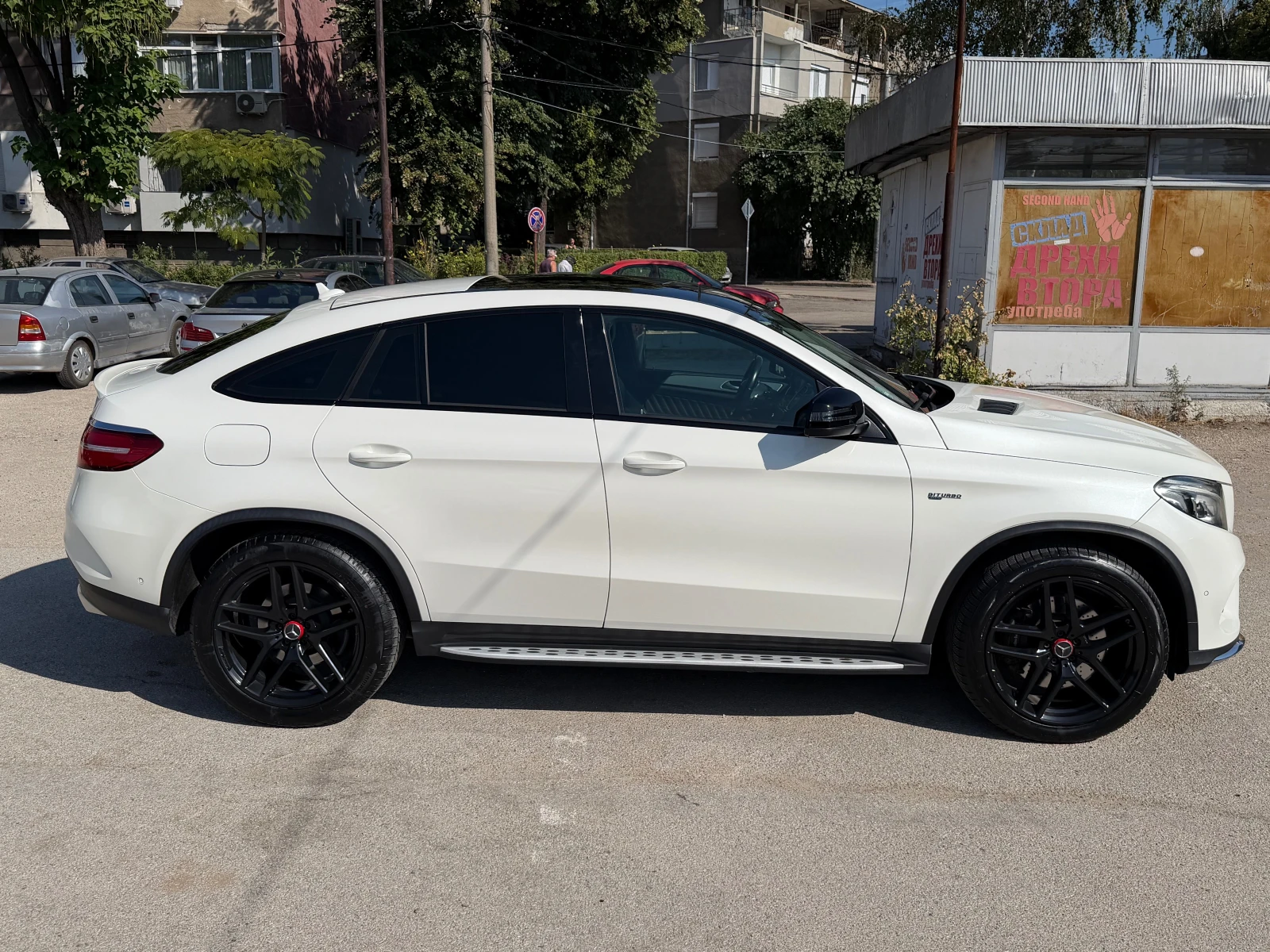 Mercedes-Benz GLE 43 AMG  ИСТОРИЯ МЕРЦЕДЕС 100%РЕАЛНИ КМ., снимка 5 - Автомобили и джипове - 55699064