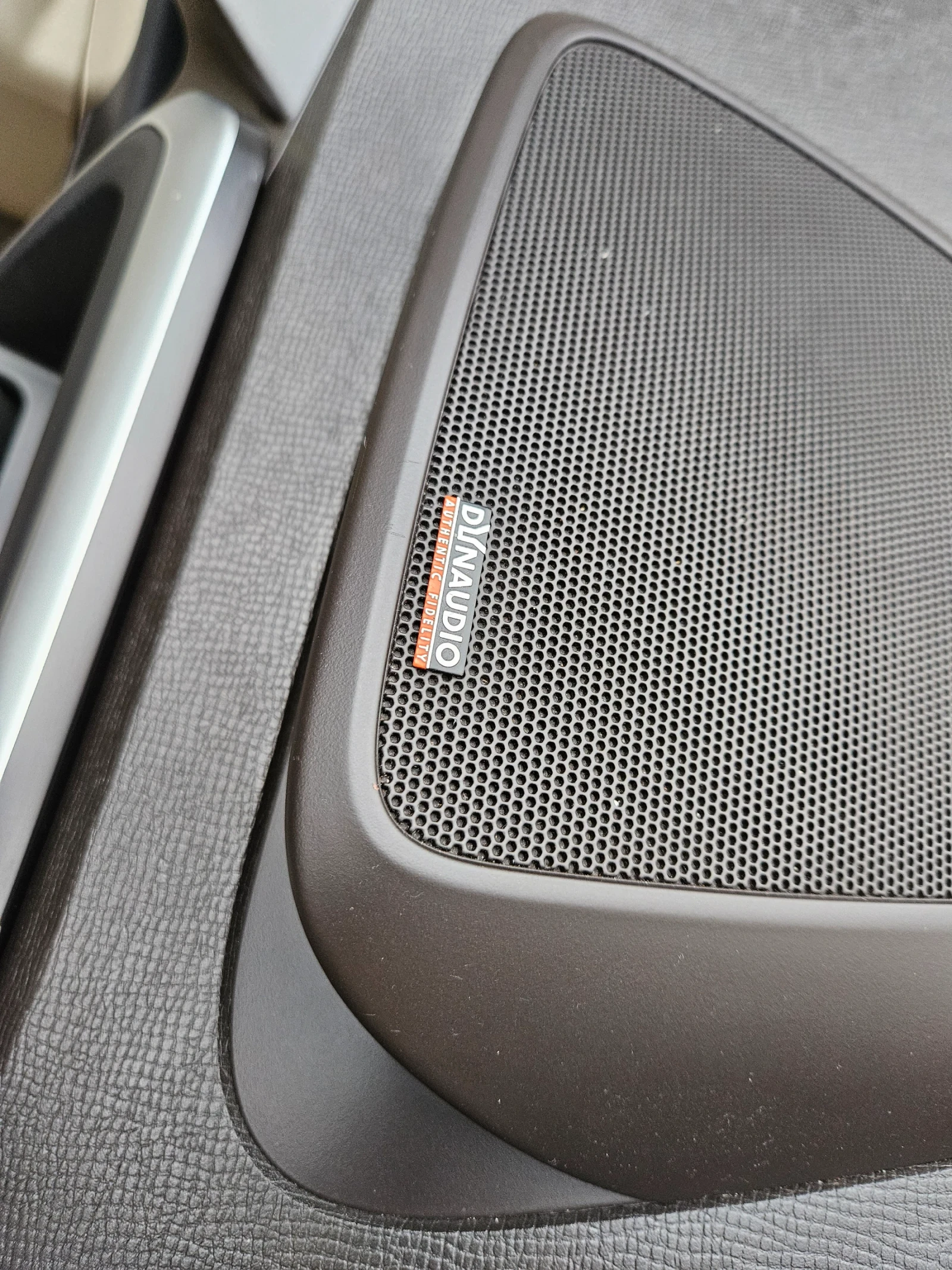 Volvo XC60 | Mobile.bg � ����������� 11