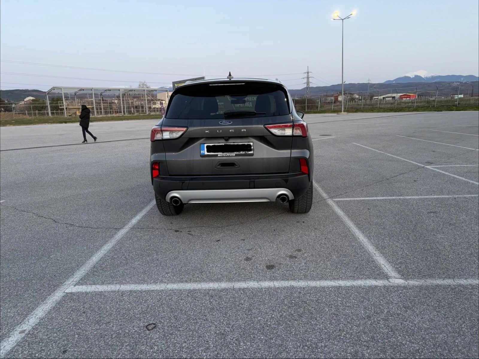 Ford Kuga 1.5, снимка 11 - Автомобили и джипове - 53929709