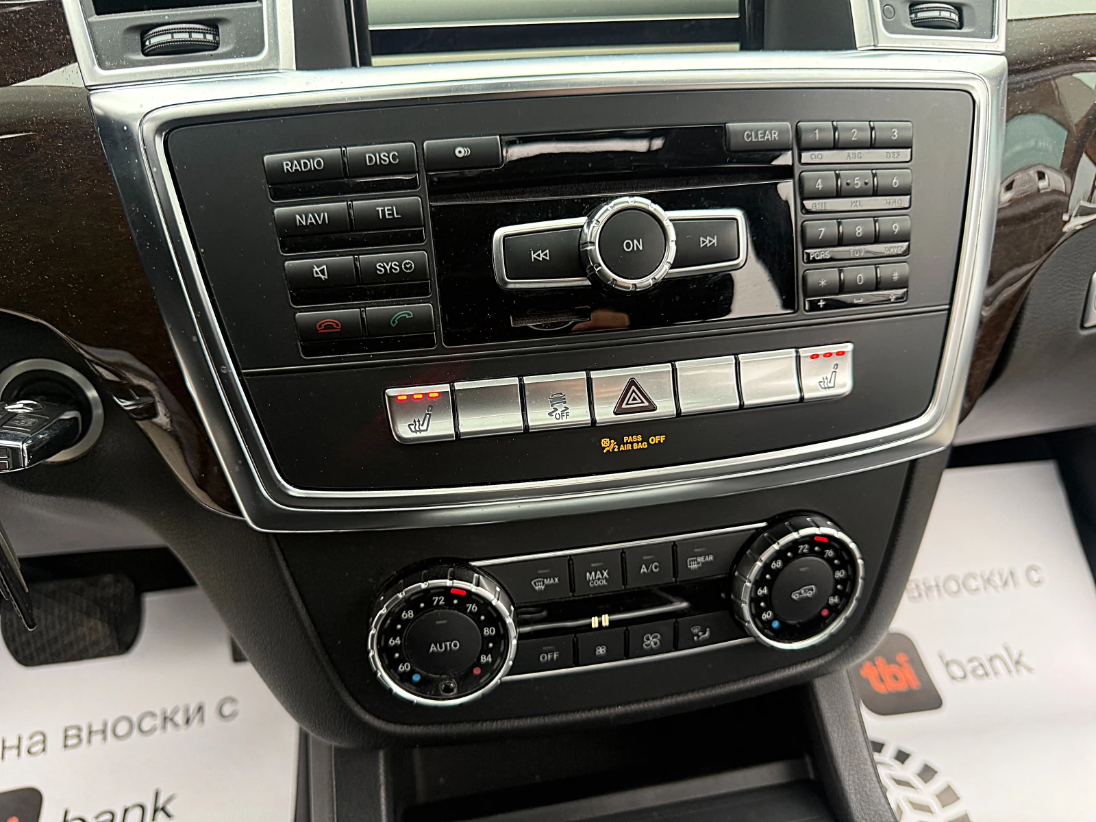 Mercedes-Benz GL 350 SPORT PAKET-4x4-LED-BIXENON-KAMERA-NAVI-КАТО НОВ !, снимка 11 - Автомобили и джипове - 53933497