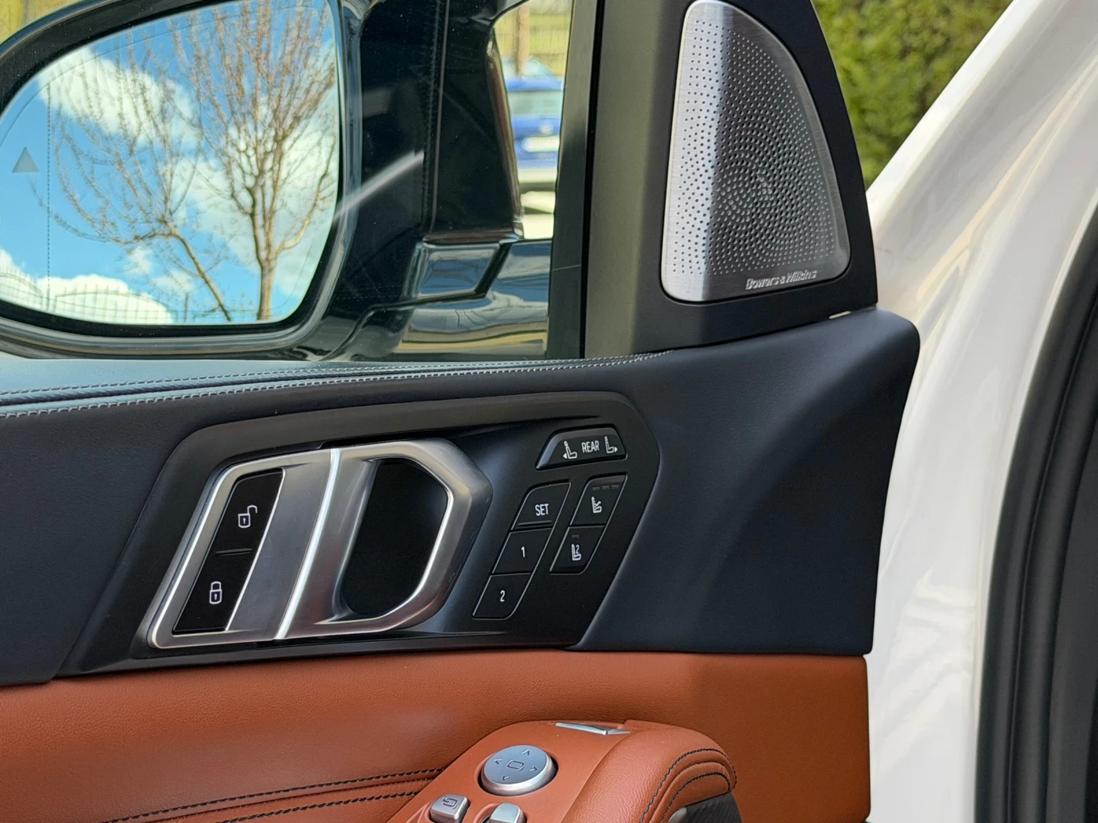 BMW X7 M60i* Full* 530 �.�. | Mobile.bg � ����������� 16