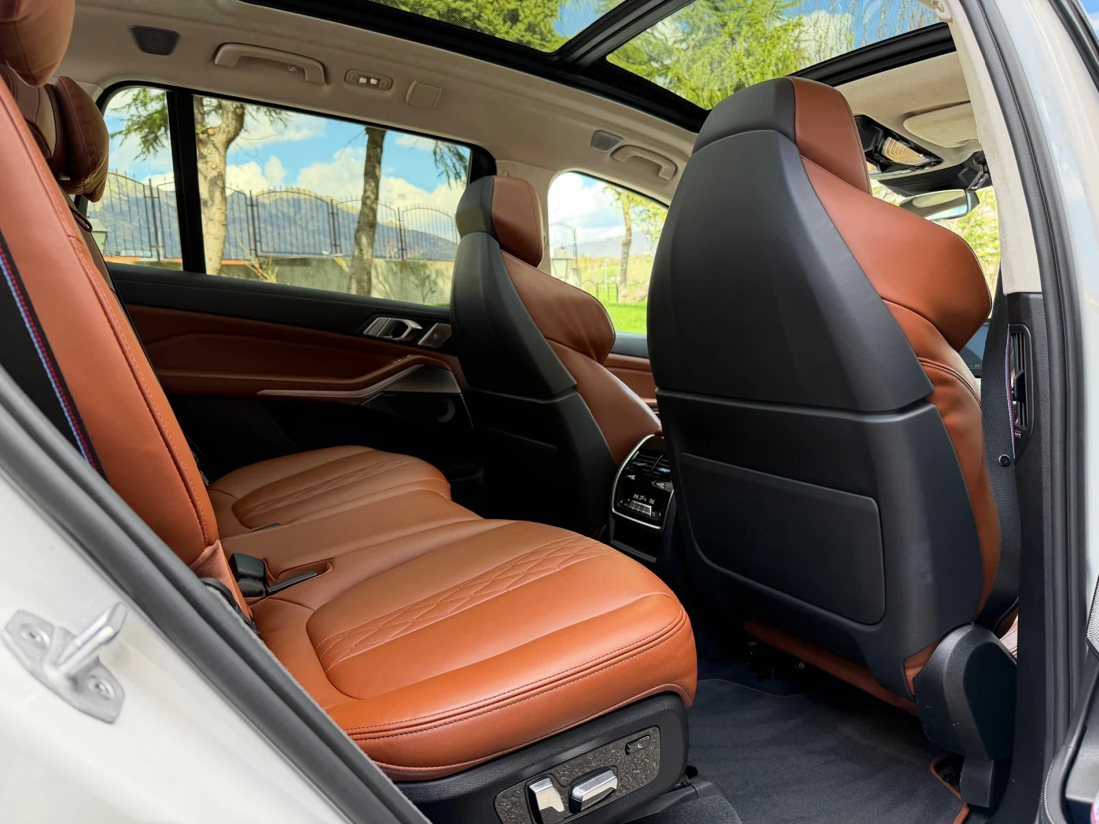 BMW X7 M60i* Full* 530 �.�. | Mobile.bg � ����������� 13