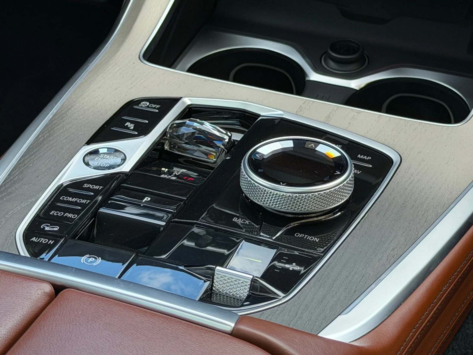 BMW X7 M60i* Full* 530 �.�. | Mobile.bg � ����������� 17