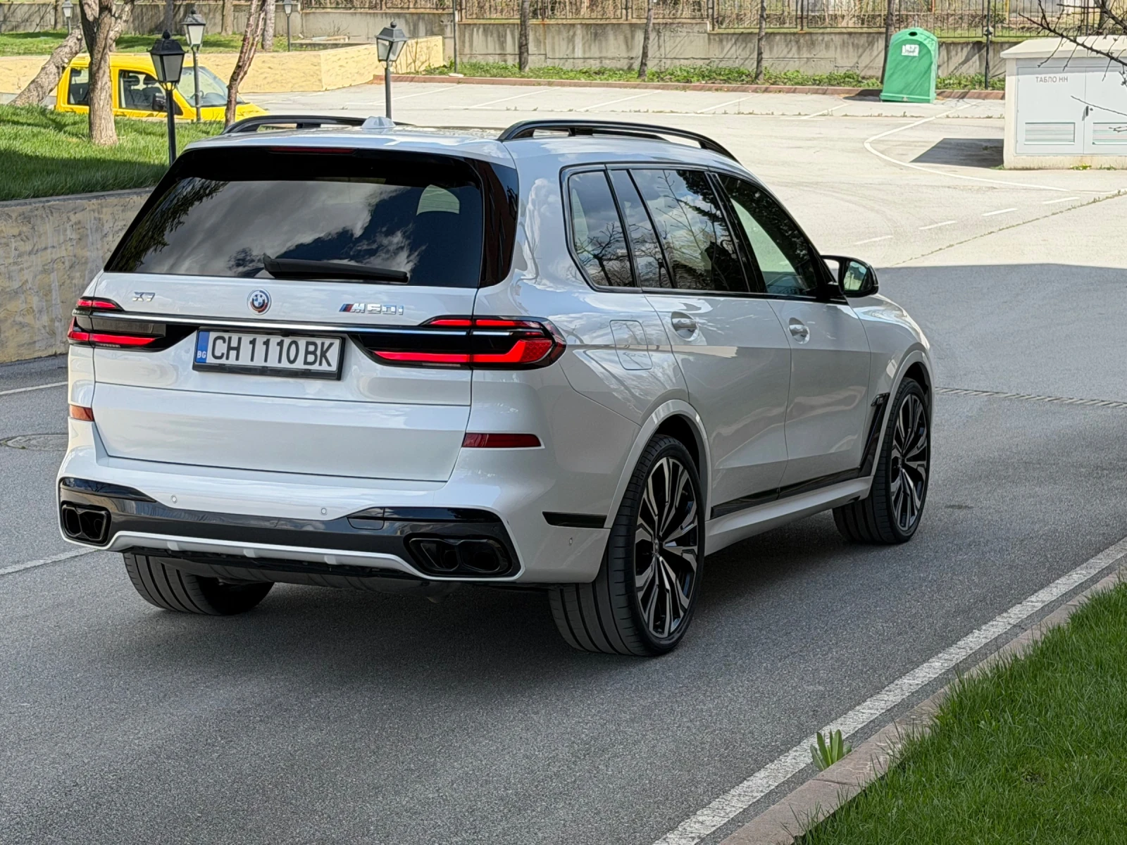 BMW X7 M60i* Full* 530 �.�. | Mobile.bg � ����������� 3