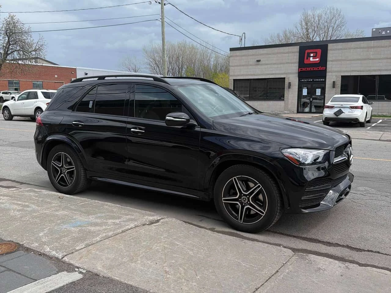 Mercedes-Benz GLE 450 | DISTRONIC | BURMESTER | CARFAX | ПАНОРАМА | , снимка 3 - Автомобили и джипове - 54431922