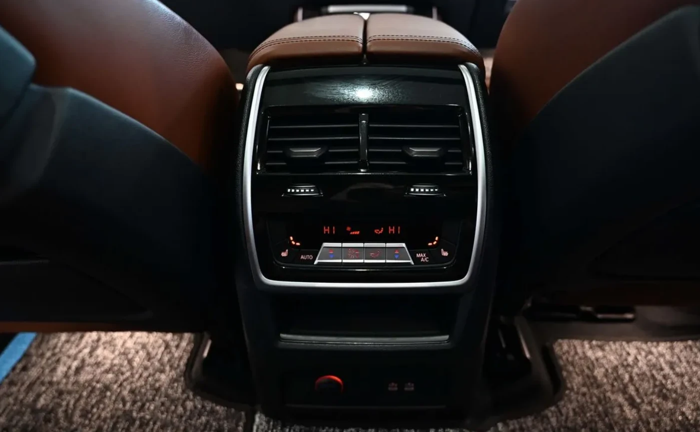 BMW X5 M60 | BOWER&WILKINS, снимка 16 - Автомобили и джипове - 54858681