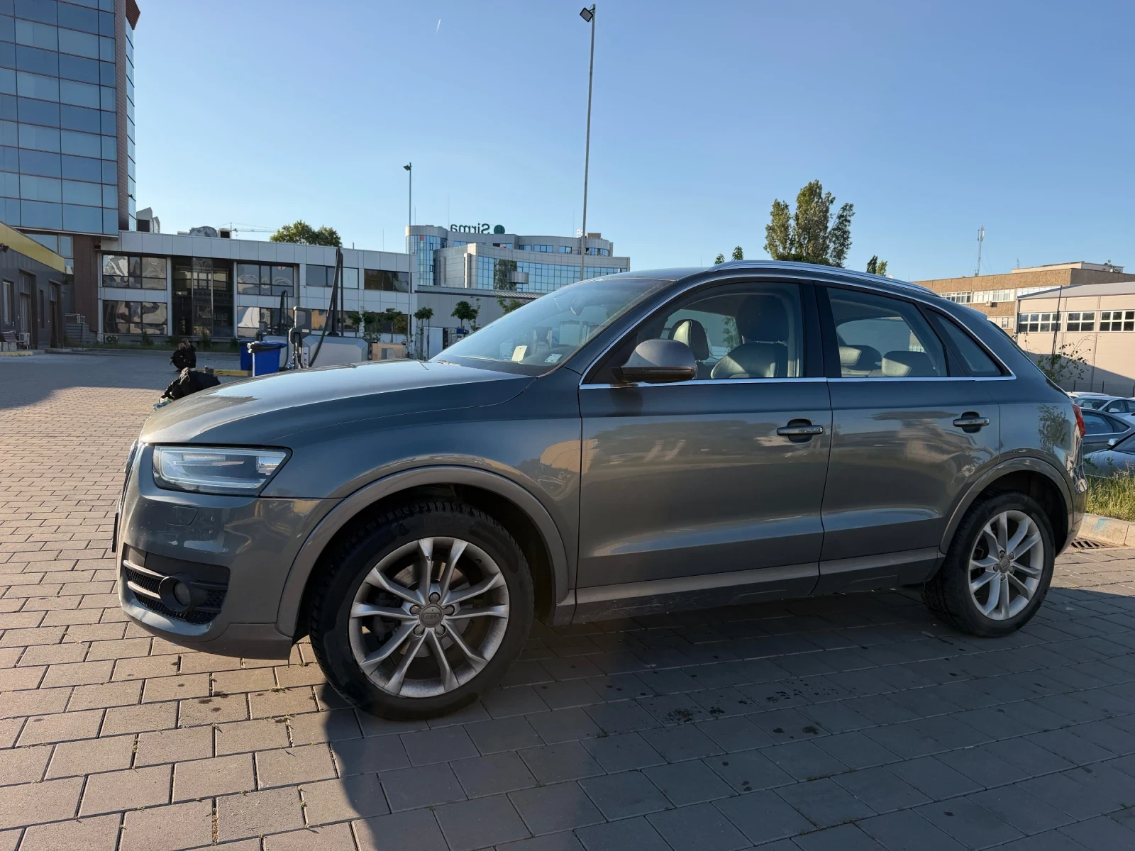 Audi Q3 2.0 TFSI Quattro , снимка 4 - Автомобили и джипове - 55003651