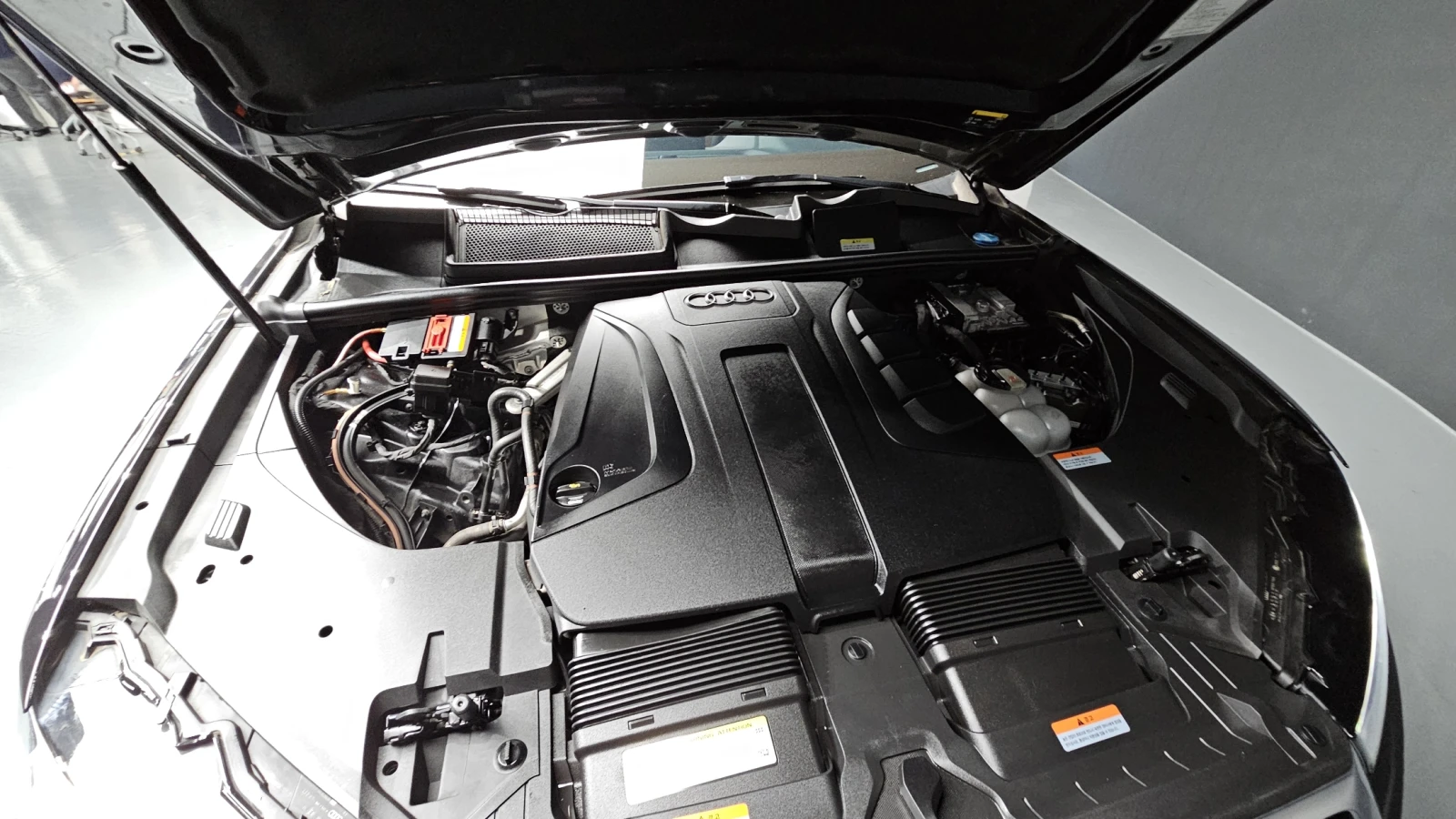 Audi Q7 45 TFSI quattro* ЕЛ. БАГАЖНИК* ЛЮК* КРАЙНА ЦЕНА, снимка 6 - Автомобили и джипове - 55302203