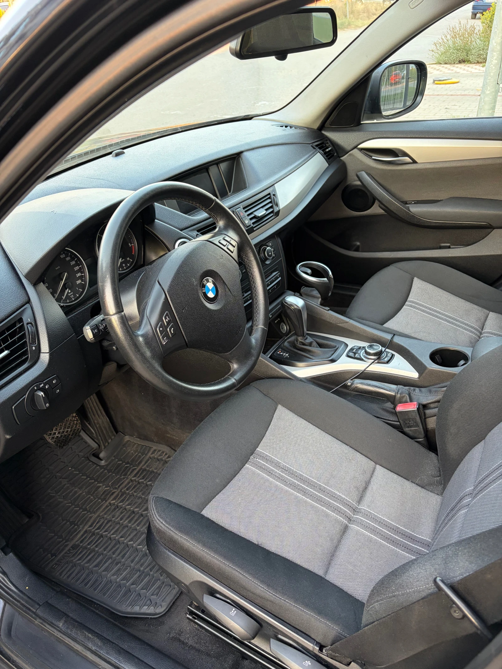 BMW X1 X1 2D. 142K.S., снимка 5 - Автомобили и джипове - 55847450