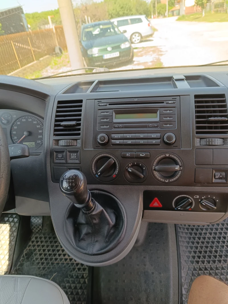 VW T5 2.5 TDI, снимка 9 - Бусове и автобуси - 52433670