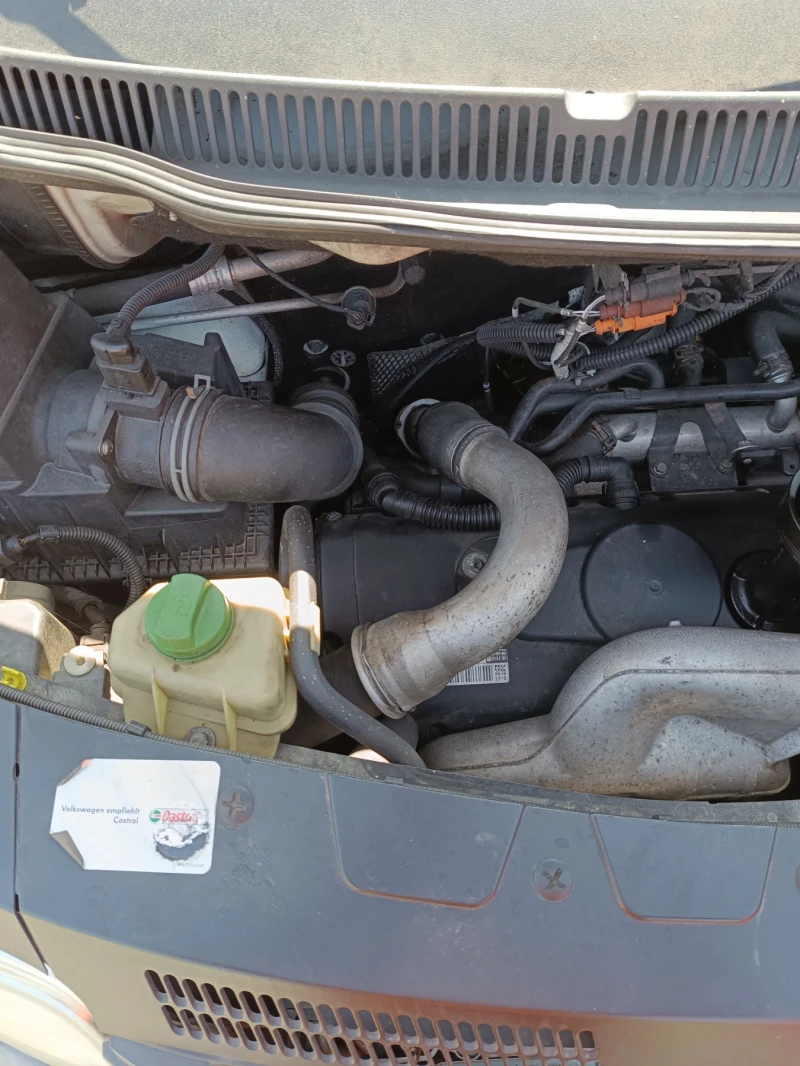 VW T5 2.5 TDI, снимка 12 - Бусове и автобуси - 52433670