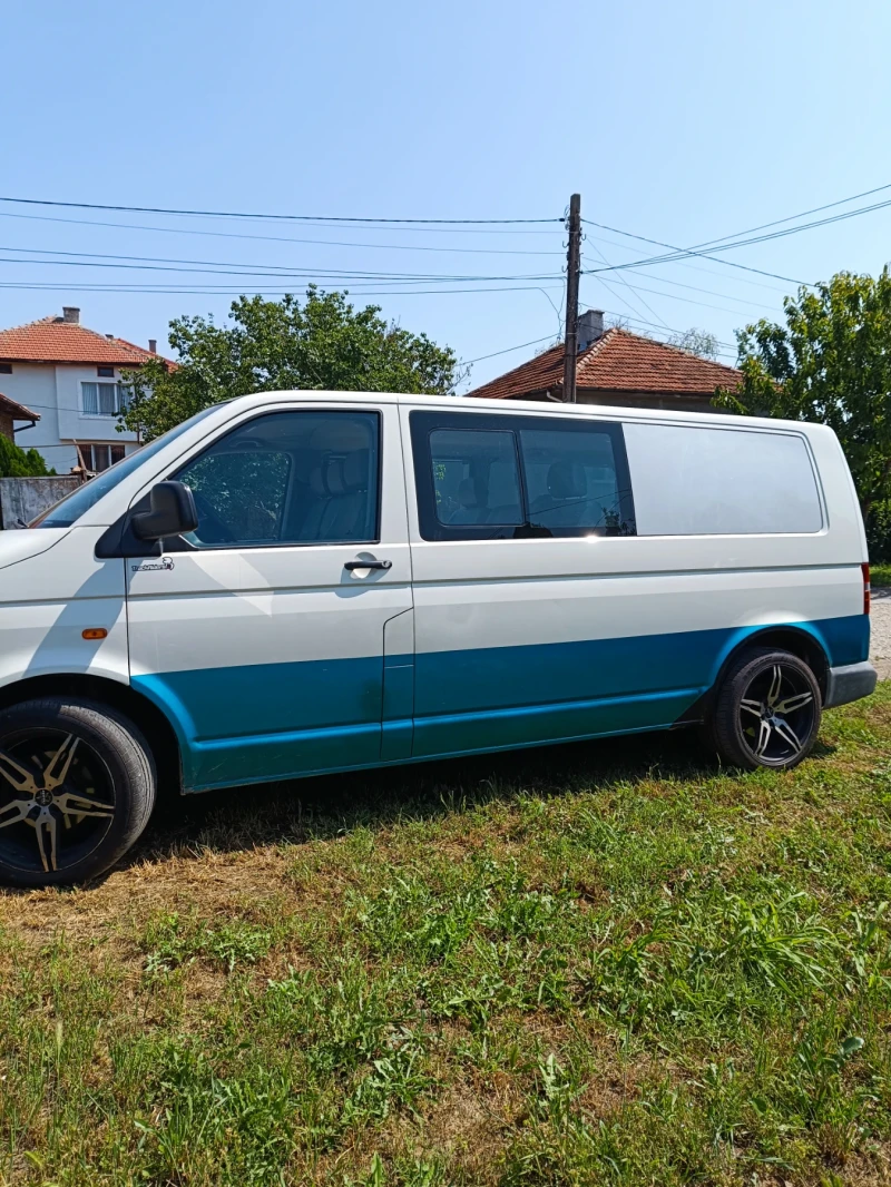 VW T5 2.5 TDI, снимка 2 - Бусове и автобуси - 52433670