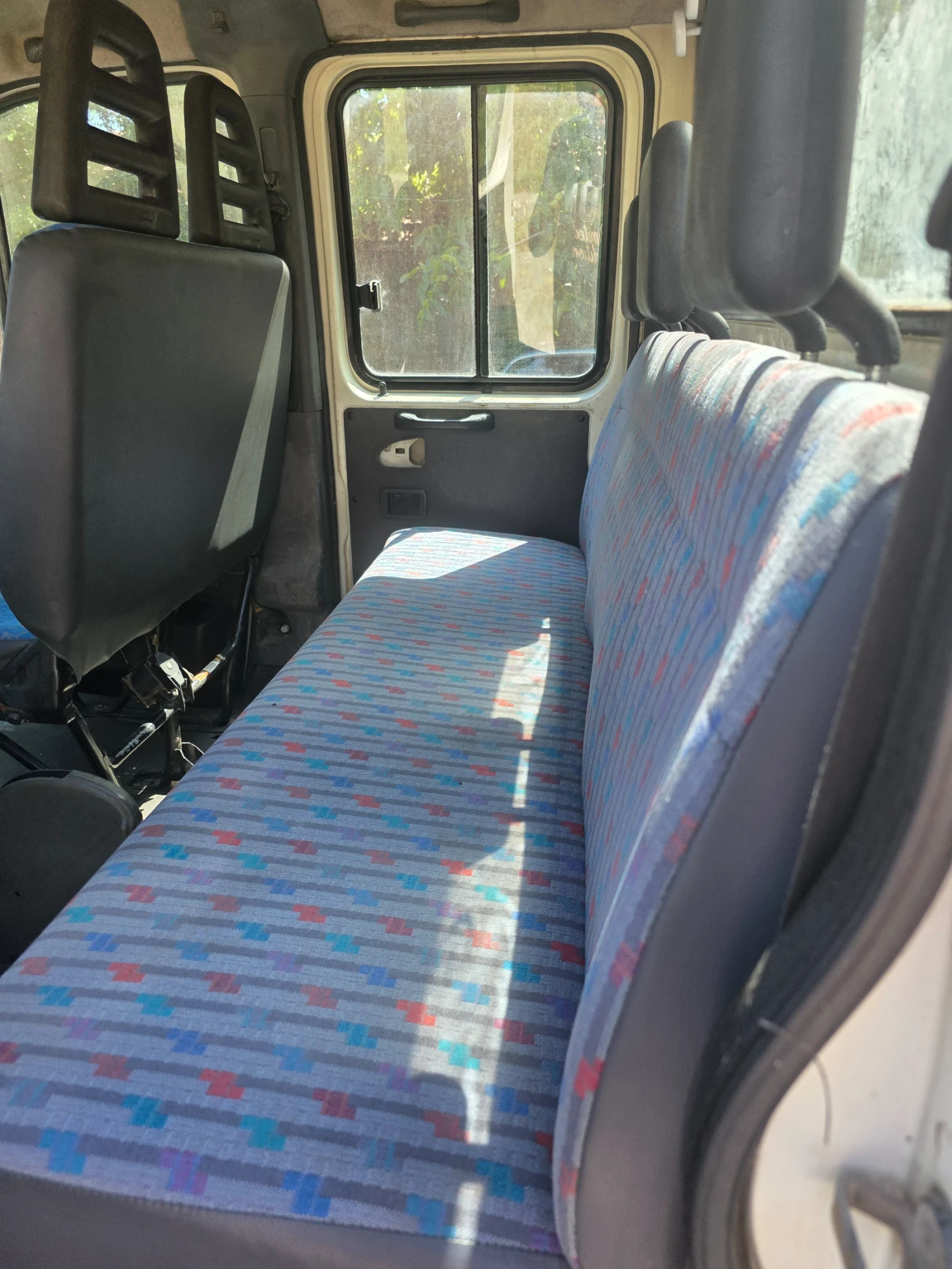 Iveco Daily, снимка 2 - Бусове и автобуси - 55475973