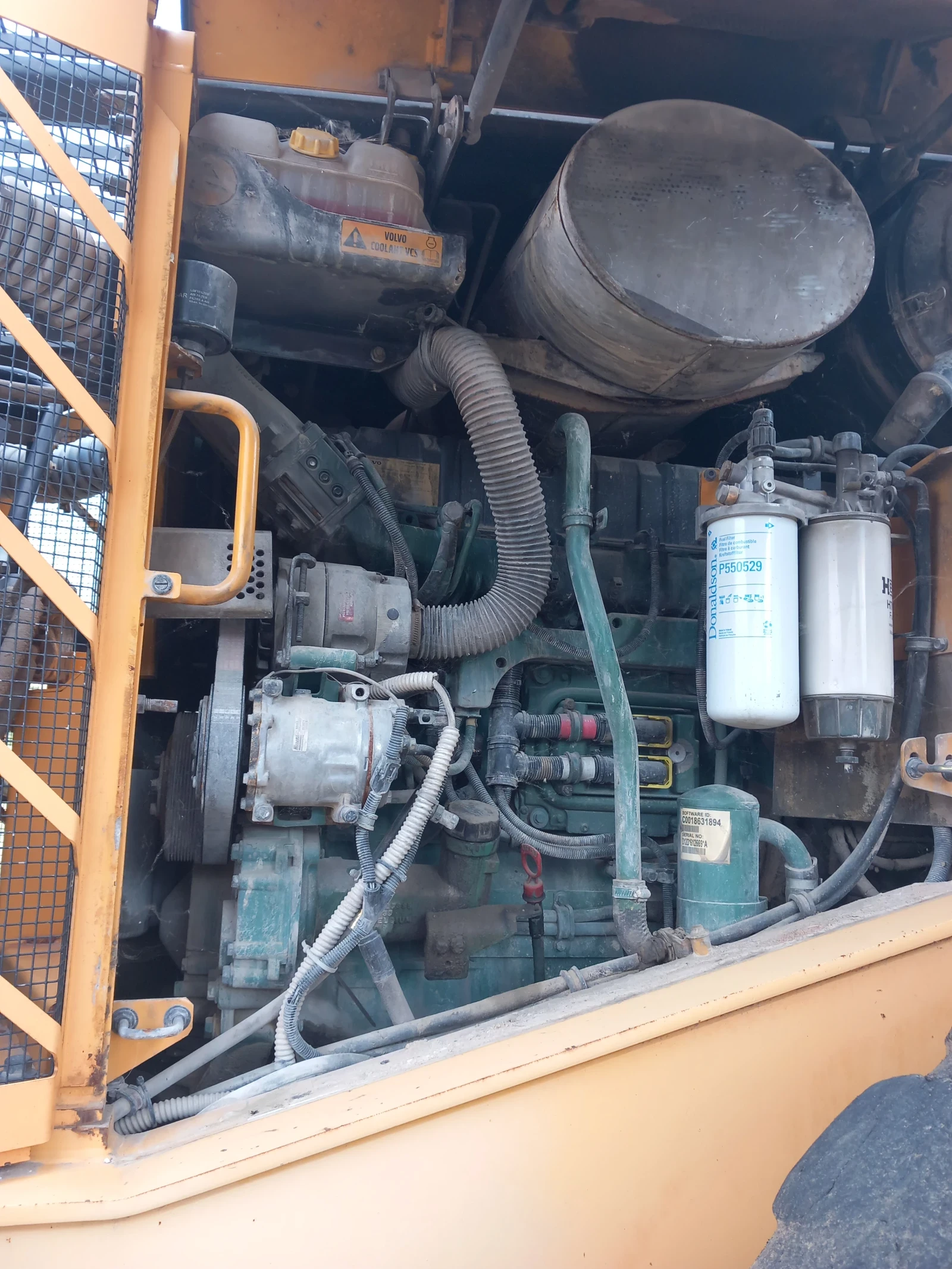 Челен товарач Volvo L180E, снимка 2 - Индустриална техника - 55228563
