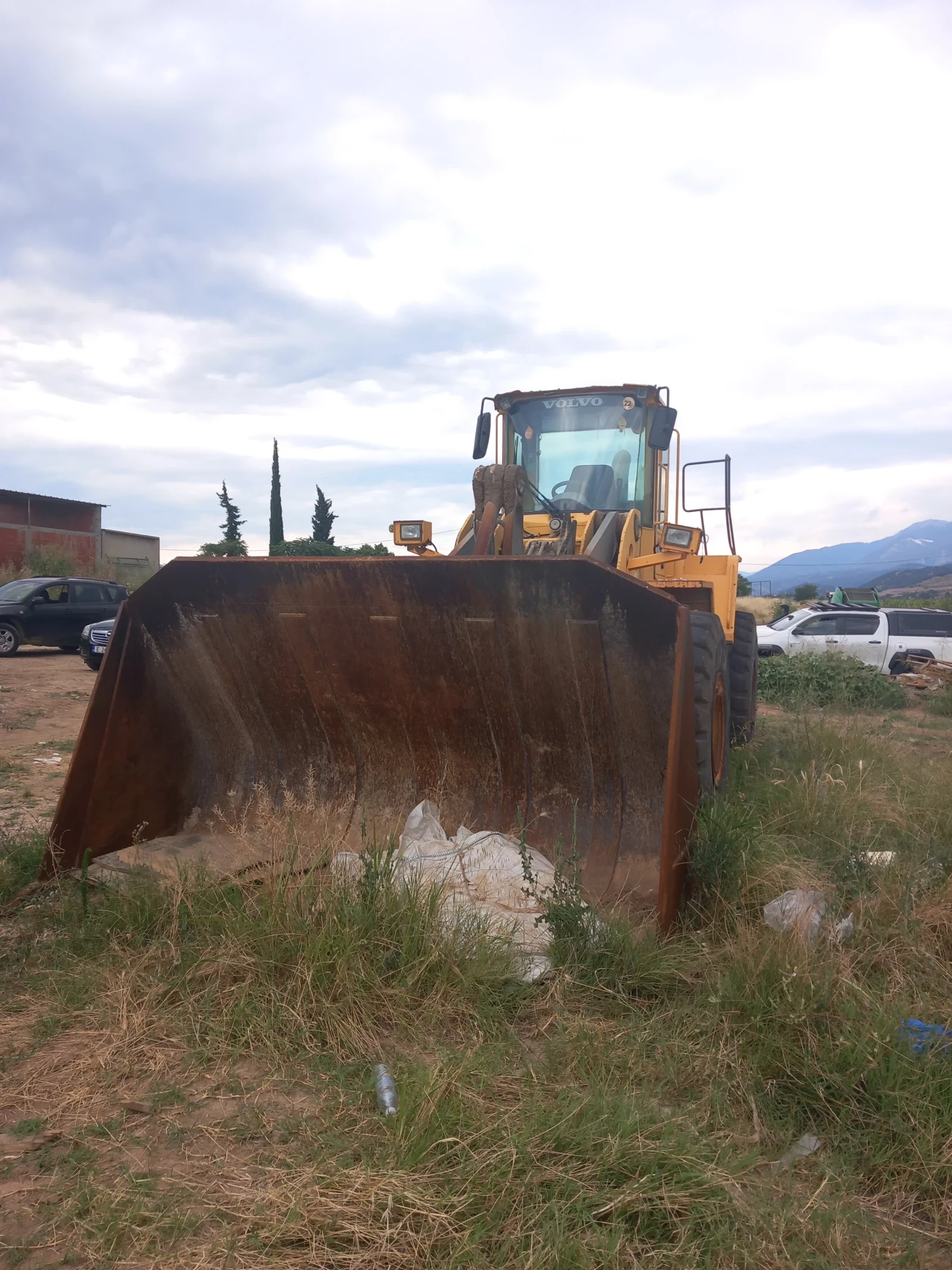 Челен товарач Volvo L180E, снимка 6 - Индустриална техника - 55228563