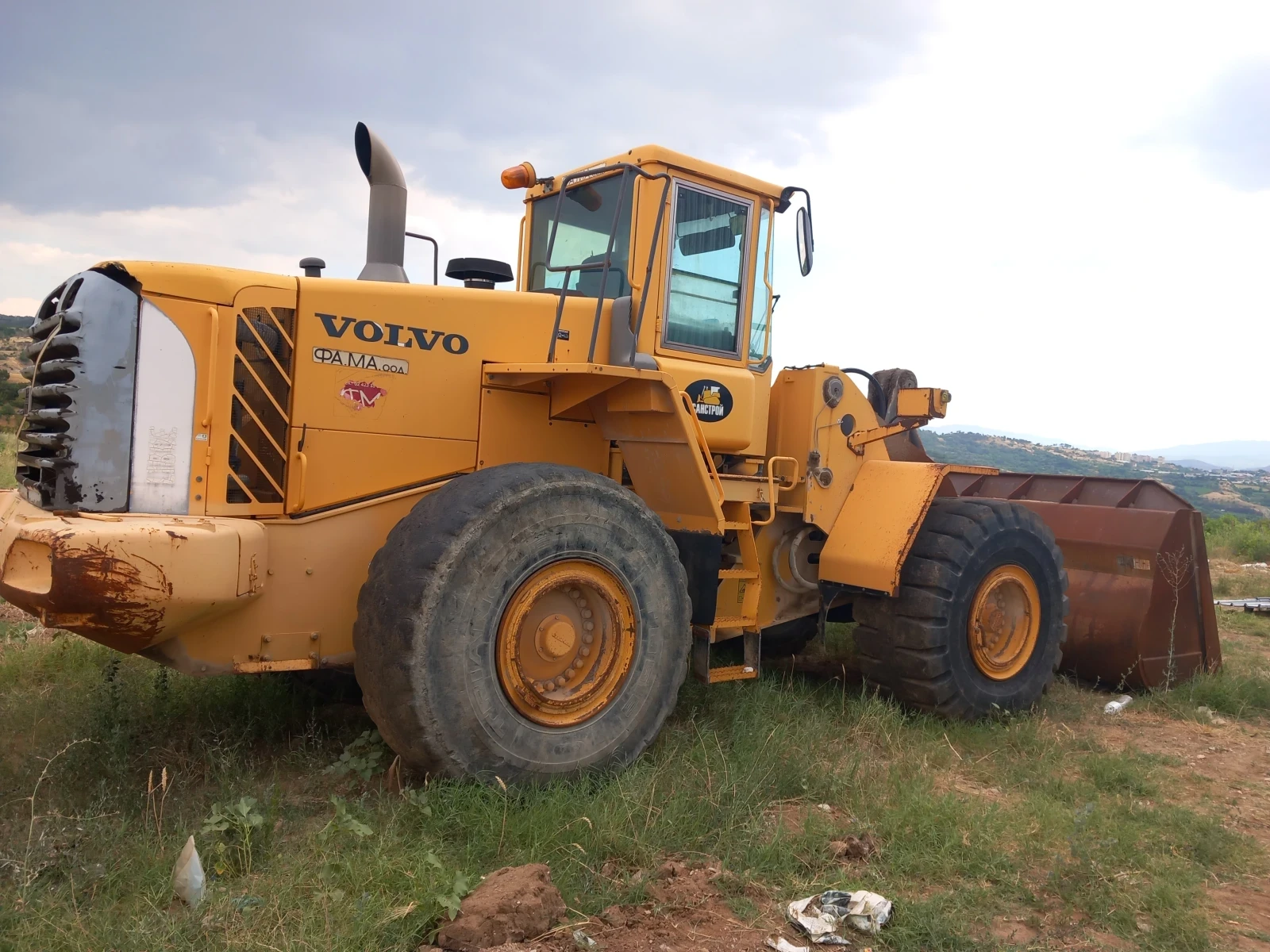 Челен товарач Volvo L180E