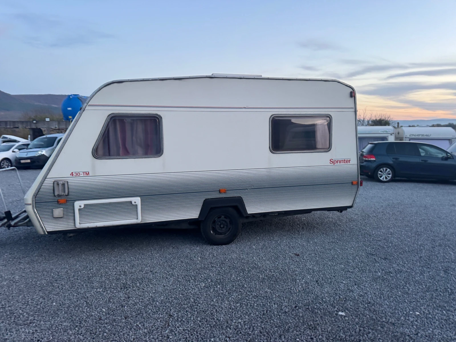  Beyerland | Mobile.bg   3