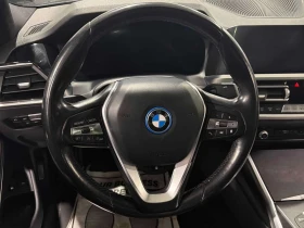 BMW 330 330e xDrive  CARFAX, снимка 8
