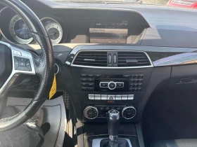 Mercedes-Benz C 300 АМГ ПАКЕТ/ПОДГРЕВ/ПАНО/ПАМЕТ/CARFAX/ФИНАНСИРАНЕ, снимка 8