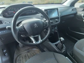 Peugeot 208 1.2, снимка 15