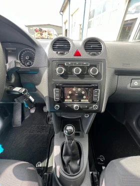 VW Caddy Ресори 2014г. Климатроник, снимка 15