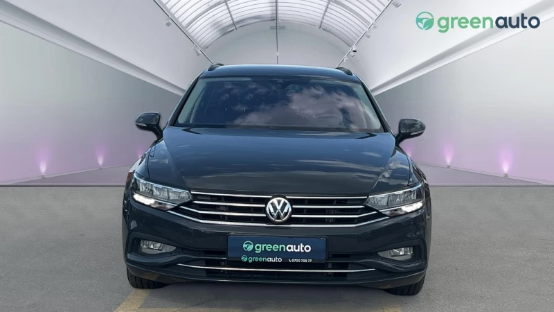 VW Passat Business 2. 0 TDI SCR DSG, снимка 4 - Автомобили и джипове - 47364135