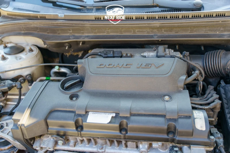 Hyundai I30 2.0i 143 к.с. ТОП, снимка 14 - Автомобили и джипове - 52832971