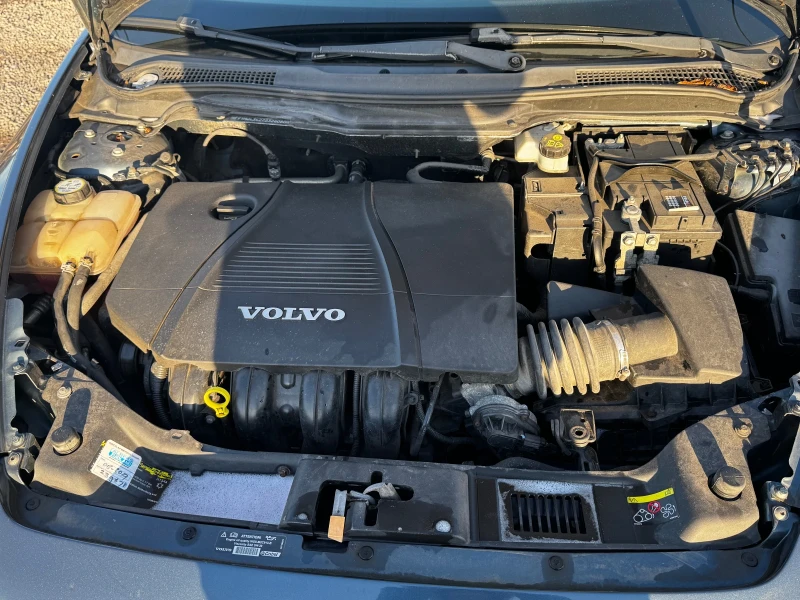 Volvo V50 2.0 бензин, снимка 2 - Автомобили и джипове - 53111939