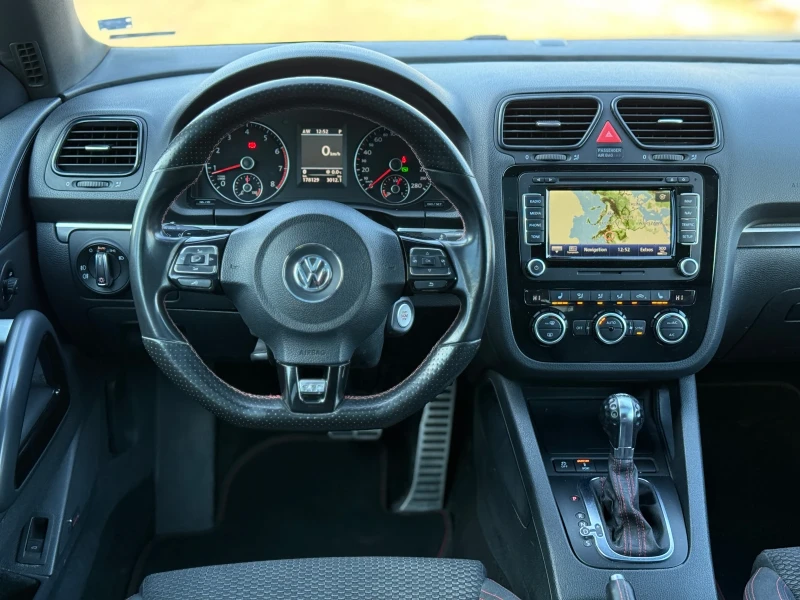 VW Scirocco 2.0TSI- 210К.С. / GTS EDITION / УНИКАЛНО СЪСТОЯНИЕ, снимка 11 - Автомобили и джипове - 53164989
