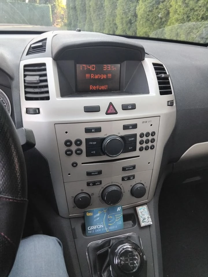 Opel Zafira B, снимка 2 - Автомобили и джипове - 55807955