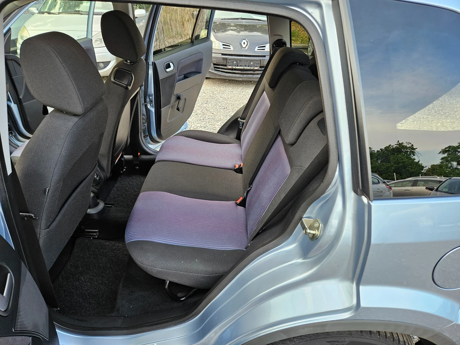 Ford Fusion 1.4 бензин 80кс, снимка 10 - Автомобили и джипове - 44528528