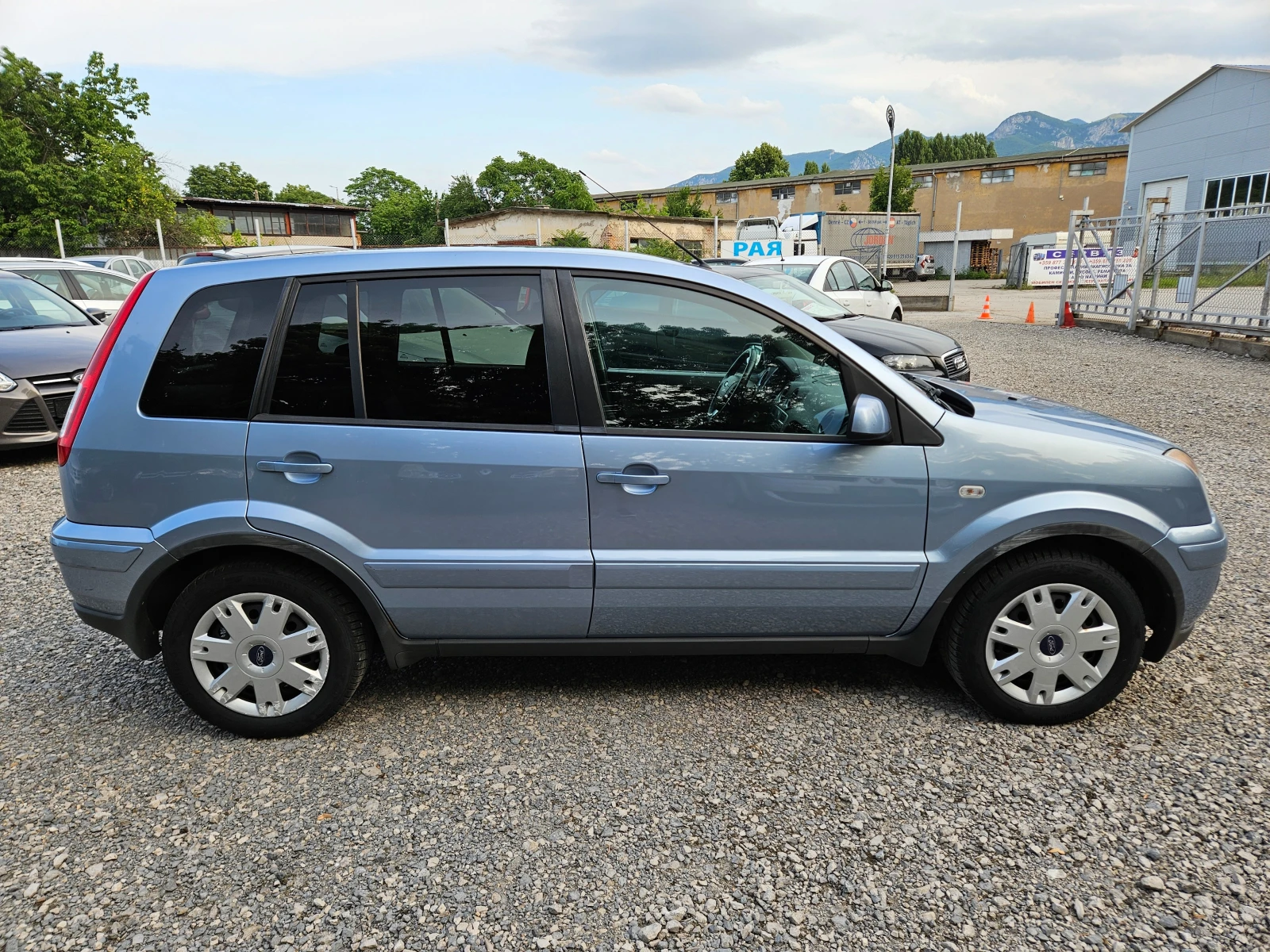 Ford Fusion 1.4 бензин 80кс, снимка 2 - Автомобили и джипове - 44528528