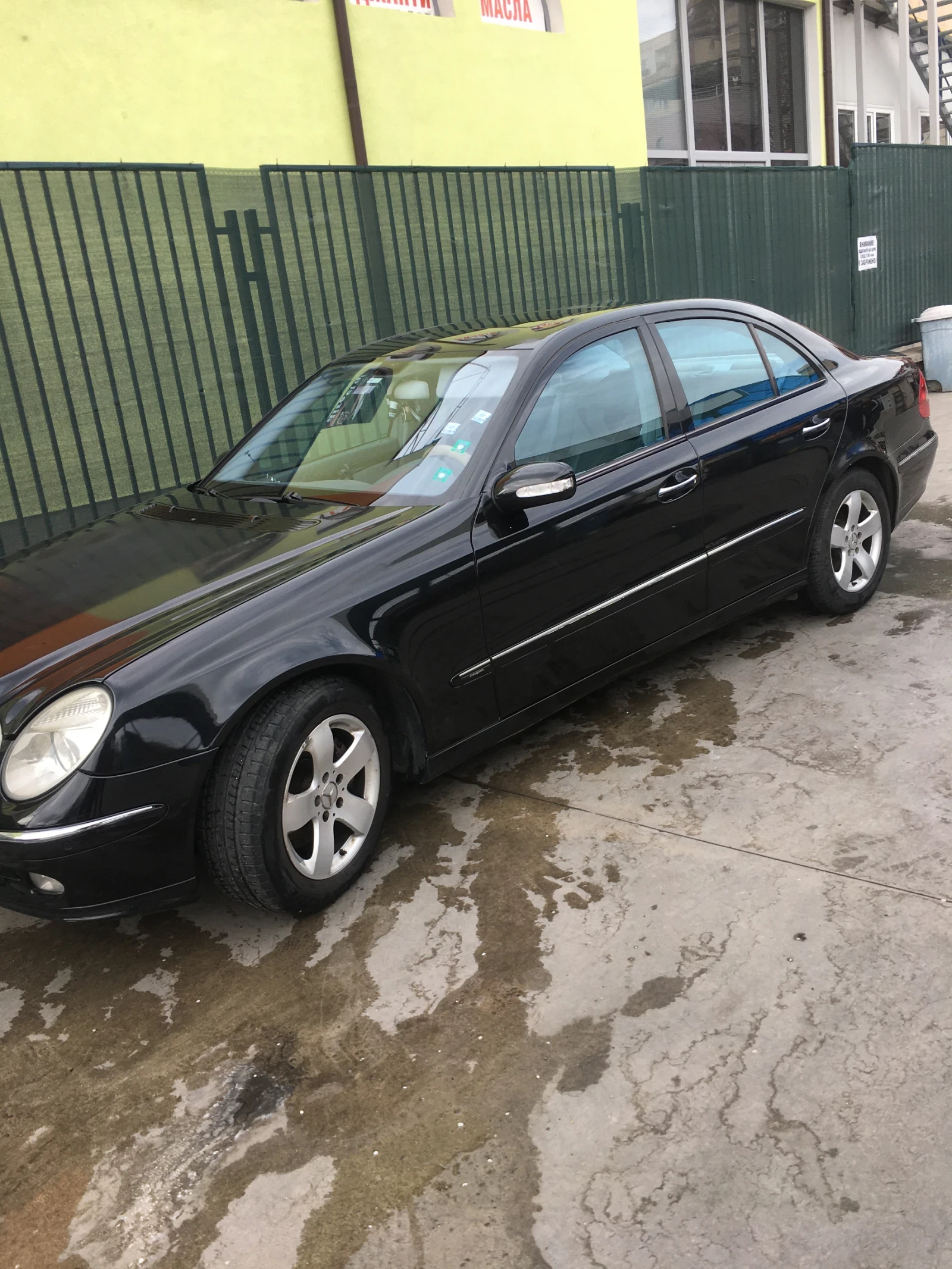 Mercedes-Benz E 320  - изображение 3