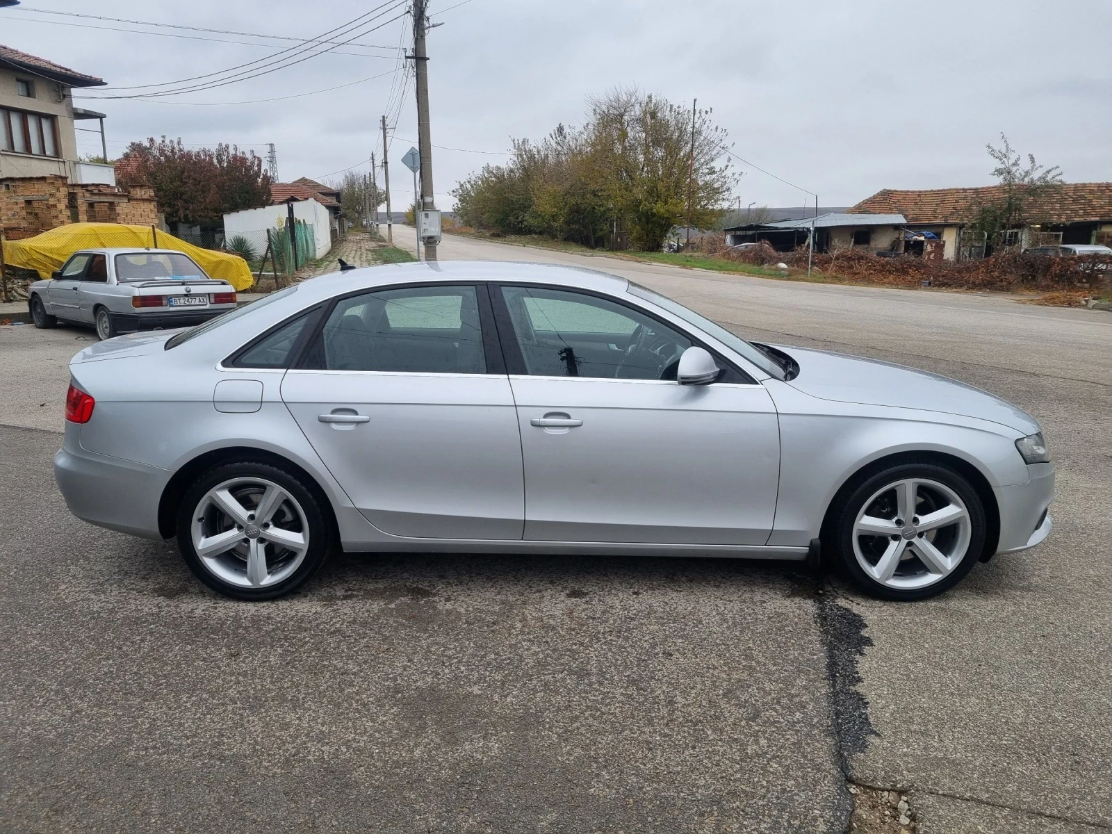 Audi A4 2.0TDI ProLine 6ск - изображение 3