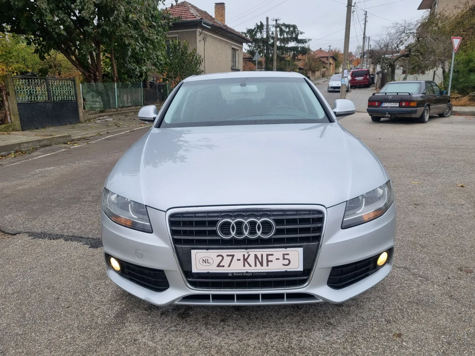 Audi A4 2.0TDI ProLine 6ск - изображение 7