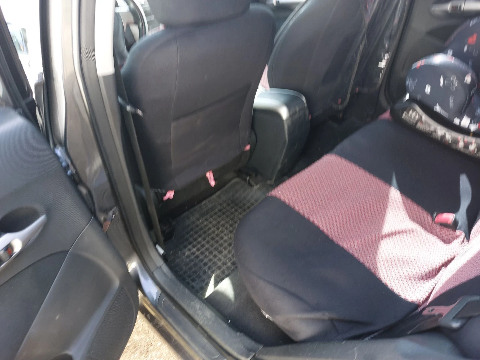 Toyota Auris 2.0 D4D - изображение 7