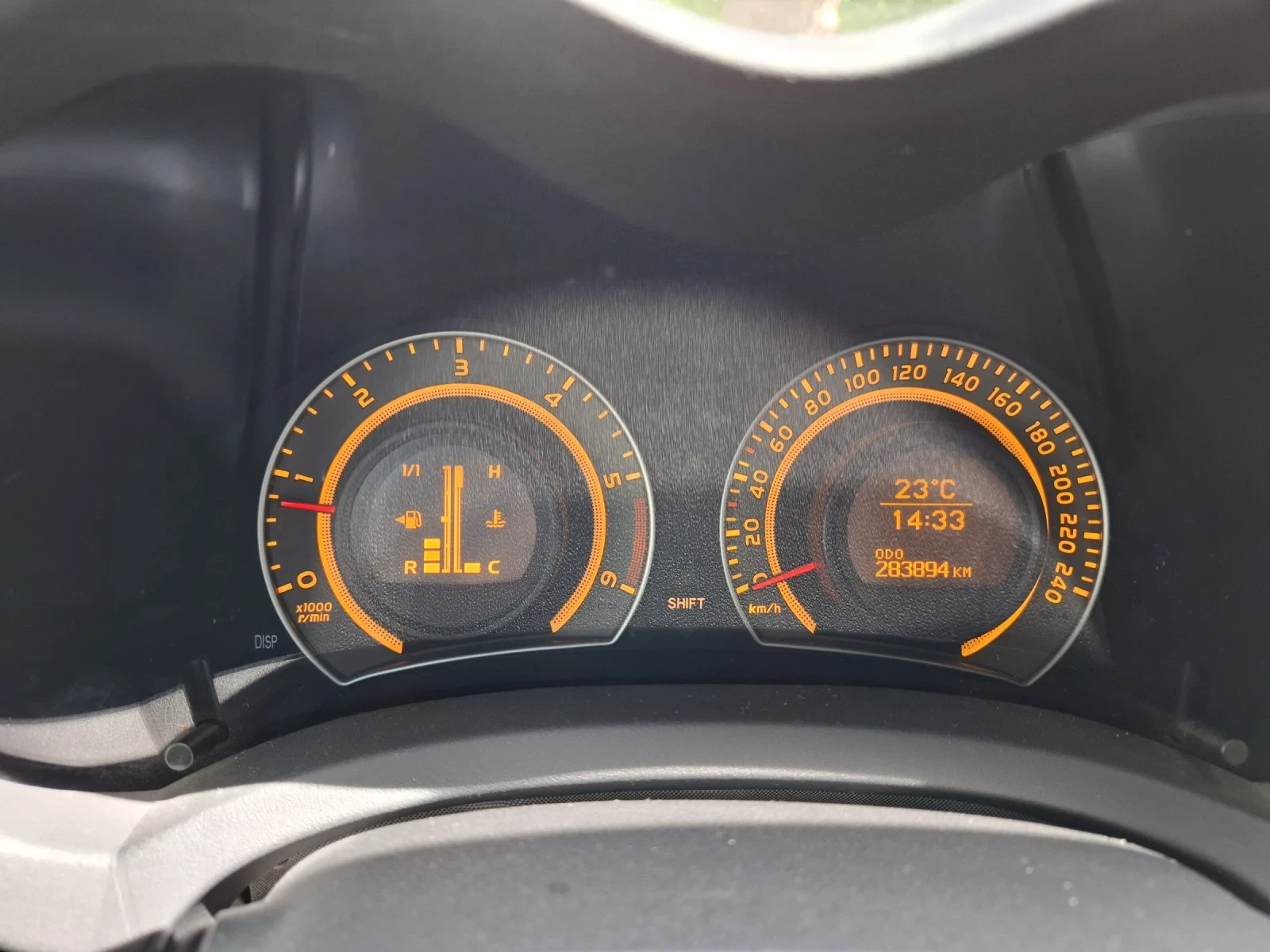 Toyota Auris 2.0 D4D - изображение 4