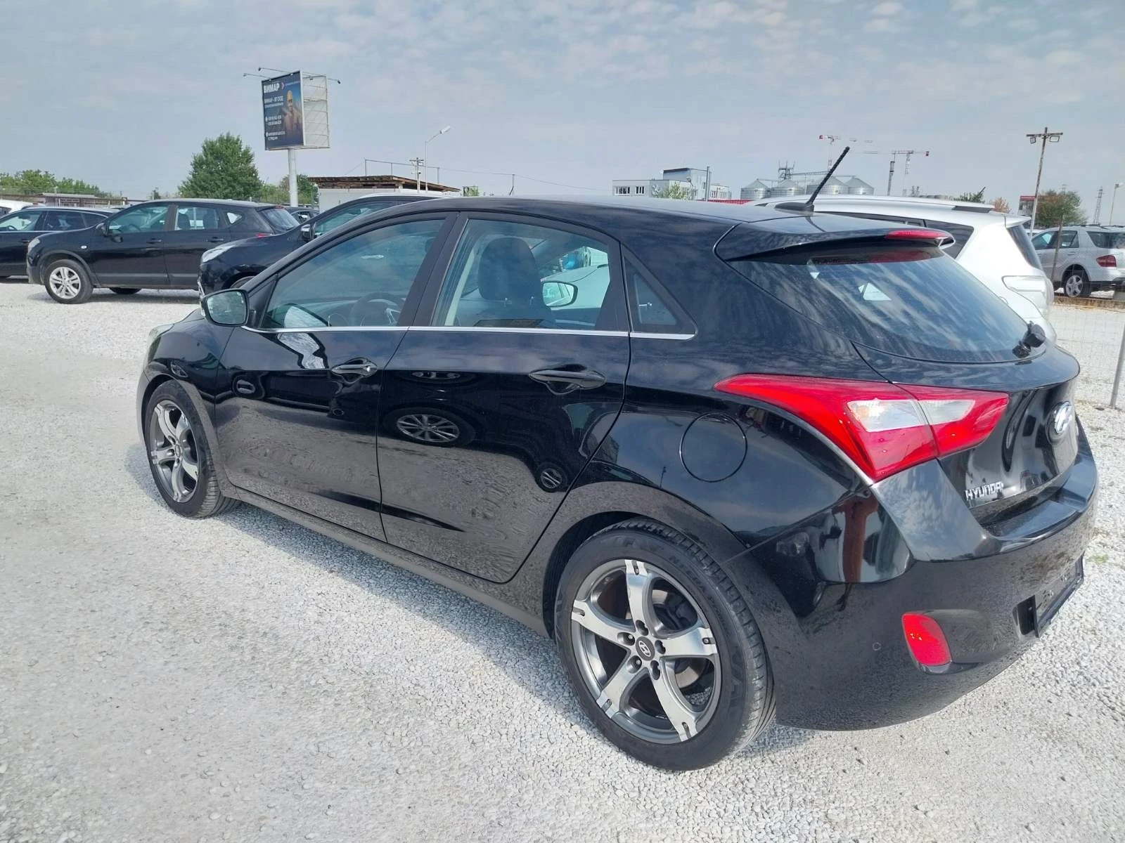 Hyundai I30 1.6 I автоматик - изображение 4