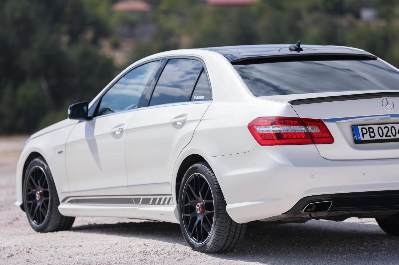 Mercedes-Benz E 250 2.5CDI - изображение 8